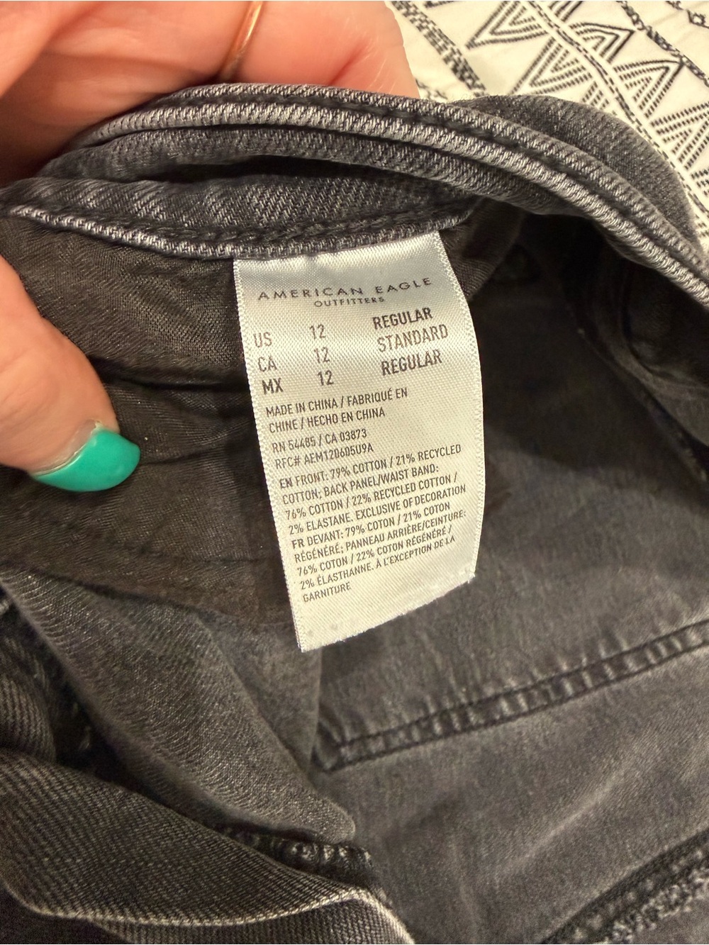 American Eagle Outfitters Straight Leg Jeans in Faded Black - Picture 2 of 3